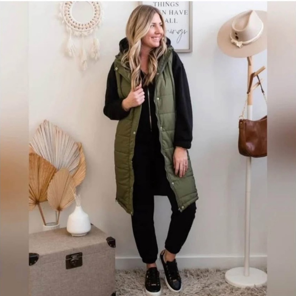 Stylish Green Hooded Vest